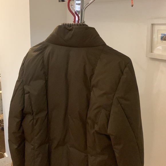 Gorgeous Gucci puffy coat with knit cuffs and collar - Picture 8 of 9